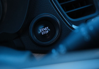 Подержанный автомобиль LADA (ВАЗ) Vesta Sedan 2023 года (15 фото)