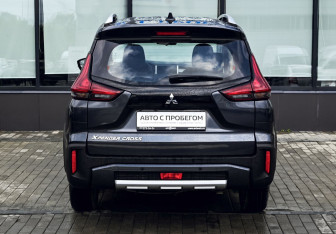 Подержанный автомобиль Mitsubishi Xpander 2022 года (4 фото)
