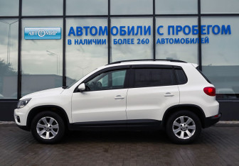 Подержанный автомобиль Volkswagen Tiguan 2014 года (16 фото)