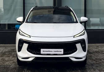 Подержанный автомобиль Forthing T5 EVO 2022 года (8 фото)