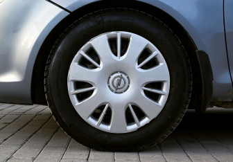 Подержанный автомобиль Opel Corsa 2007 года (21 фото)