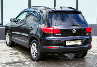 Подержанный автомобиль Volkswagen Tiguan 2012 года (3 фото)