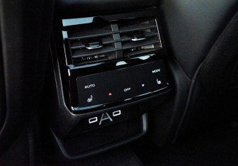 Новый Geely Monjaro 2025 (16 фото)