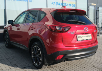Подержанный автомобиль Mazda CX-5 2016 года (3 фото)