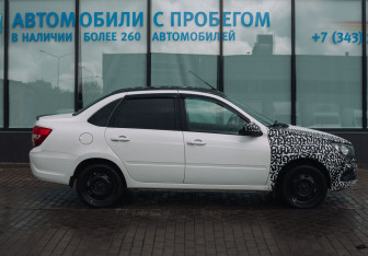 Подержанный автомобиль LADA (ВАЗ) Granta Sedan 2021 года (6 фото)