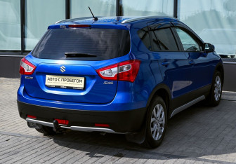 Подержанный автомобиль Suzuki SX4 Hatchback 2014 года (5 фото)