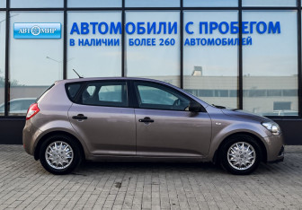 Подержанный автомобиль Kia Ceed Hatchback 2011 года (6 фото)