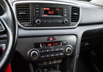 Подержанный автомобиль Kia Sportage 2018 года (15 фото)