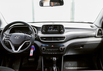 Подержанный автомобиль Hyundai Tucson 2019 года (18 фото)