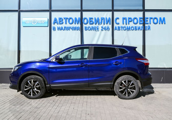 Подержанный автомобиль Nissan Qashqai 2014 года (2 фото)