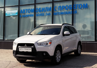 Подержанный автомобиль Mitsubishi ASX 2013 года (1 фото)
