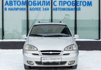 Подержанный автомобиль Chevrolet Rezzo 2008 года (8 фото)
