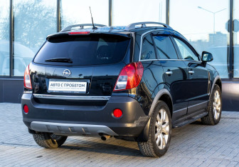 Подержанный автомобиль Opel Antara 2013 года (5 фото)