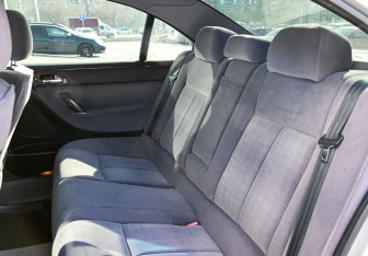 Подержанный автомобиль Peugeot 607 2000 года (15 фото)