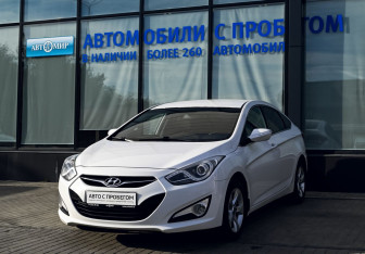 Подержанный автомобиль Hyundai i40 Sedan 2014 года (1 фото)