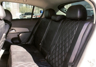 Подержанный автомобиль Chevrolet Cruze Hatchback 2012 года (15 фото)