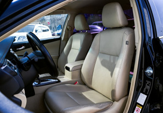 Подержанный автомобиль Toyota Camry Sedan 2015 года (16 фото)