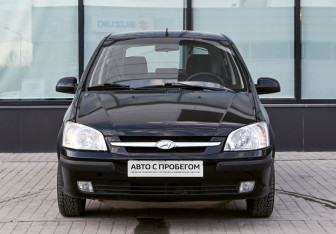 Подержанный автомобиль Hyundai Getz 2005 года (8 фото)