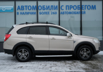 Подержанный автомобиль Chevrolet Captiva 2007 года (6 фото)