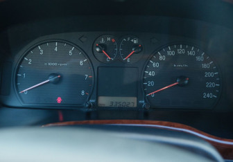 Подержанный автомобиль Hyundai Sonata 2006 года (15 фото)