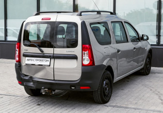 Подержанный автомобиль LADA (ВАЗ) Largus Wagon 2018 года (5 фото)