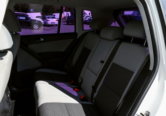 Подержанный автомобиль Volkswagen Tiguan 2010 года (19 фото)