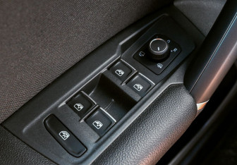 Подержанный автомобиль Volkswagen Tiguan 2017 года (18 фото)