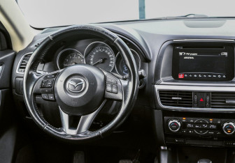 Подержанный автомобиль Mazda CX-5 2015 года (11 фото)