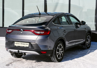 Подержанный автомобиль Renault Arkana 2019 года (5 фото)