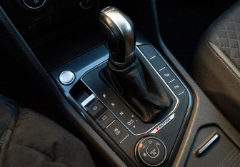 Подержанный автомобиль Volkswagen Tiguan 2017 года (16 фото)