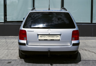 Подержанный автомобиль Volkswagen Passat Wagon 1999 года (4 фото)