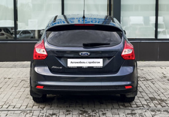 Подержанный автомобиль Ford Focus Hatchback 2012 года (4 фото)