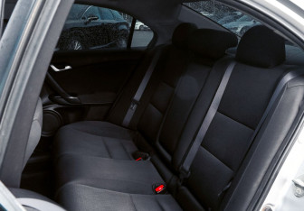 Подержанный автомобиль Honda Accord Sedan 2011 года (23 фото)