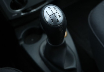 Подержанный автомобиль Renault Logan Sedan 2008 года (12 фото)