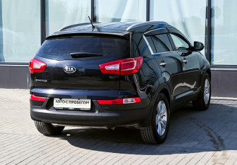 Подержанный автомобиль Kia Sportage 2013 года (5 фото)