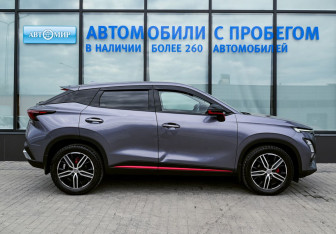 Подержанный автомобиль Omoda C5 2023 года (6 фото)