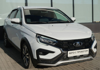 Подержанный автомобиль LADA (ВАЗ) Vesta Sedan 2023 года (7 фото)