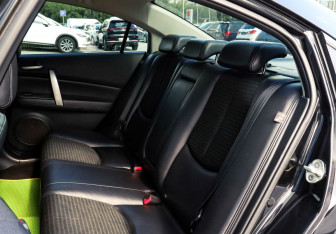 Подержанный автомобиль Mazda 6 Liftback 2008 года (17 фото)