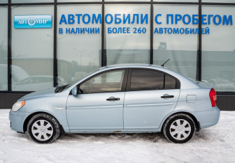 Подержанный автомобиль Hyundai Verna Sedan 2007 года (2 фото)