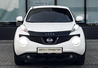 Подержанный автомобиль Nissan Juke 2012 года (8 фото)