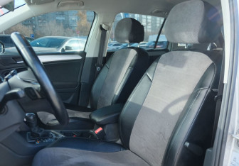 Подержанный автомобиль Volkswagen Tiguan 2020 года (18 фото)