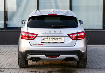 Подержанный автомобиль LADA (ВАЗ) Vesta Wagon 2021 года (4 фото)
