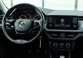 Подержанный автомобиль Skoda Rapid Liftback 2020 года (10 фото)