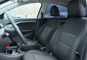 Подержанный автомобиль LADA (ВАЗ) Vesta Sedan 2016 года (17 фото)