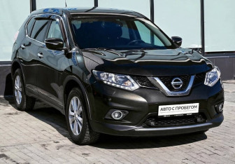 Подержанный автомобиль Nissan X-Trail 2015 года (7 фото)