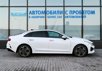 Подержанный автомобиль Kia K5 2020 года (6 фото)