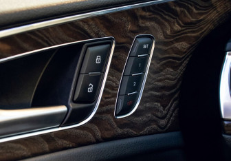 Подержанный автомобиль Audi A6 Sedan 2016 года (15 фото)
