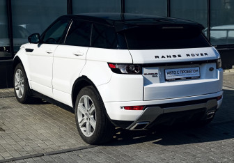 Подержанный автомобиль Land Rover Range Rover Evoque 2014 года (3 фото)