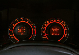 Подержанный автомобиль Toyota Corolla Sedan 2007 года (17 фото)