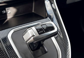 Подержанный автомобиль Haval M6 2023 года (13 фото)